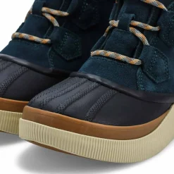 Out 'N About IV Classic Women