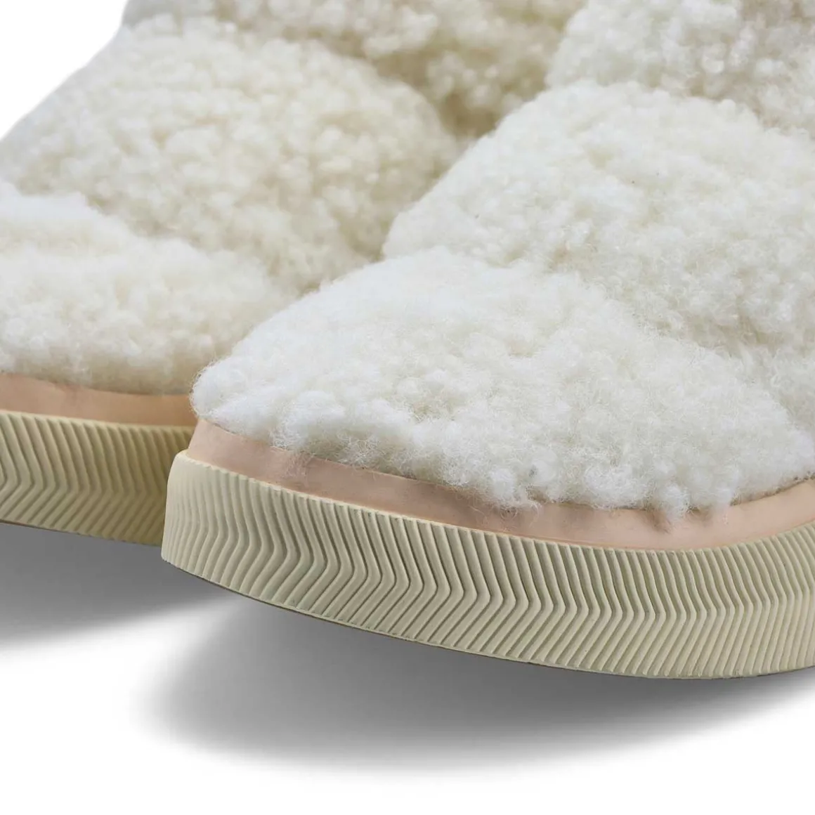 Out N About IV Mini Puffy Women